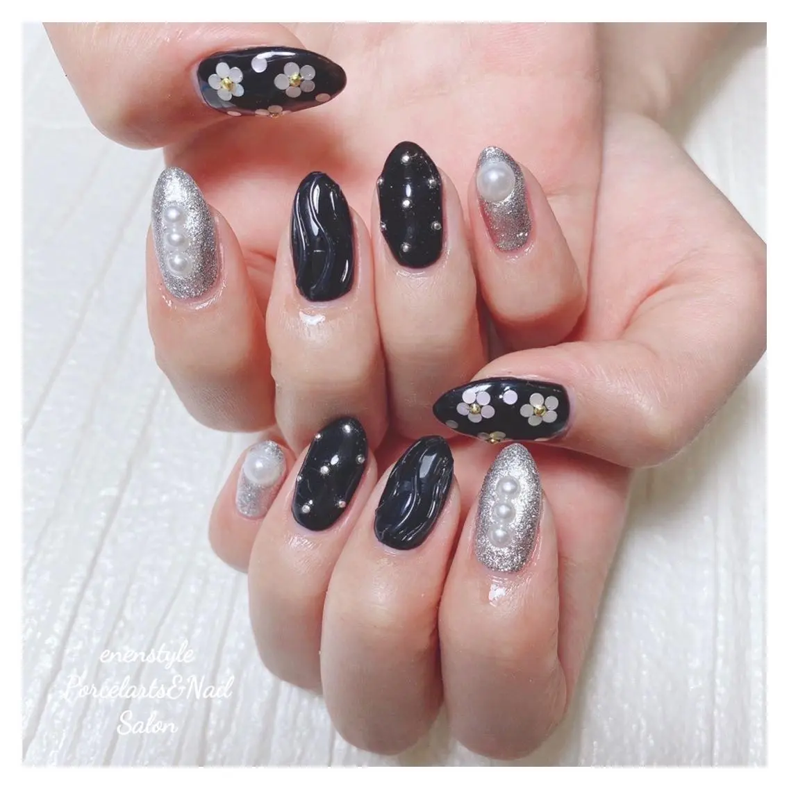 ミディアム ネイル 🐾enen style 🐾のネイルデザイン