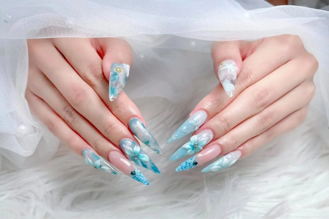 ネイル アートネイル ジェルネイル キラキラネイル 韓国ネイル 持ち込み ハンドネイル ハンドケア Nova Nailのネイルデザイン