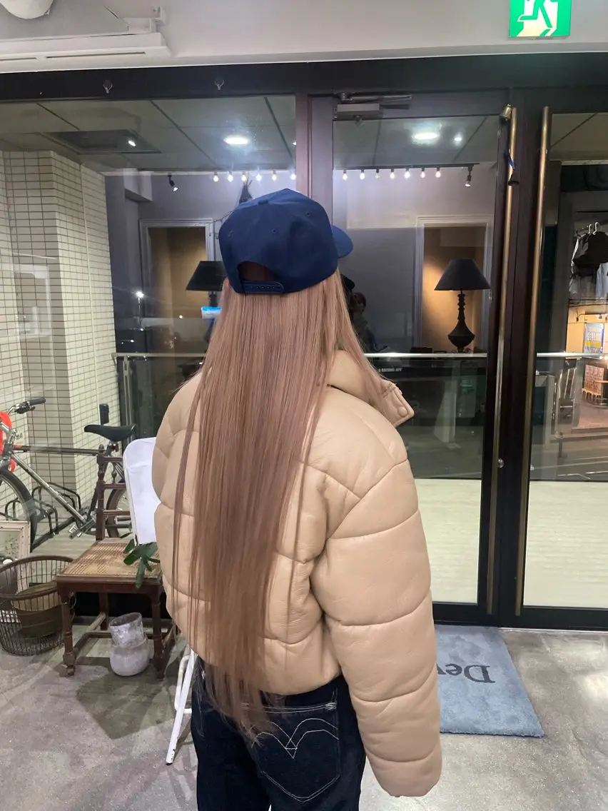 ロング 沼田 彩虹のヘアスタイル
