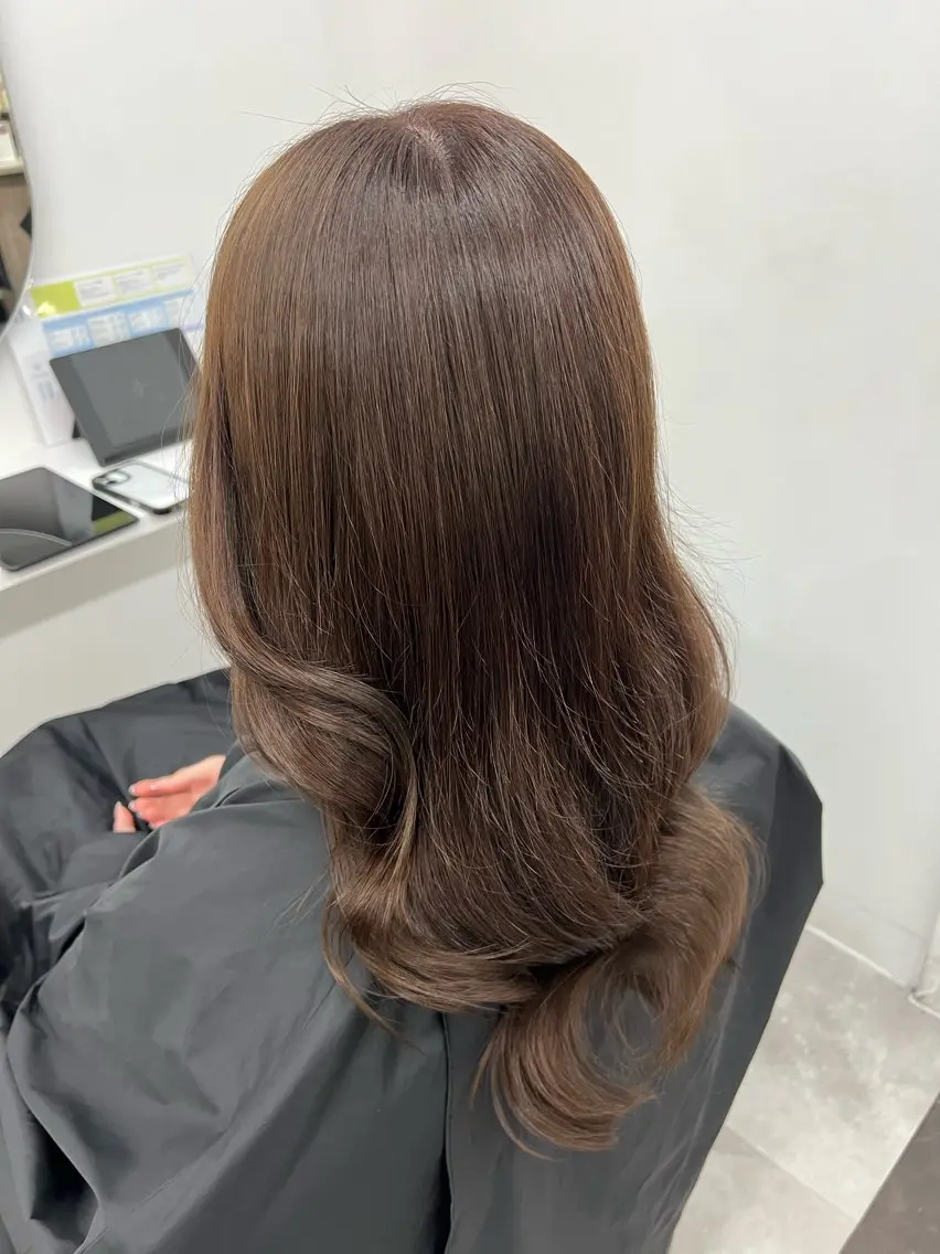 セミロング アッシュ アッシュブラウン あやの/ Jr.スタイリストのヘアスタイル