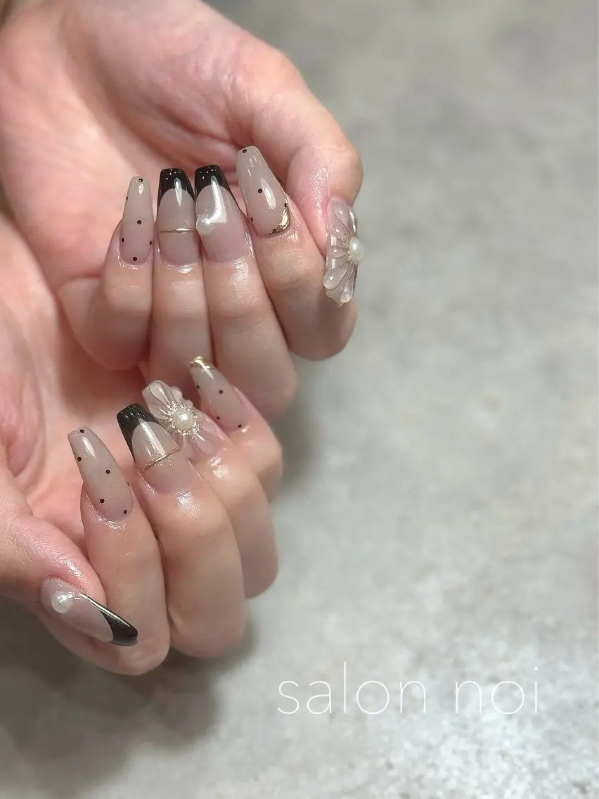 ネイル ドット ハンドネイル salon noiのネイルデザイン