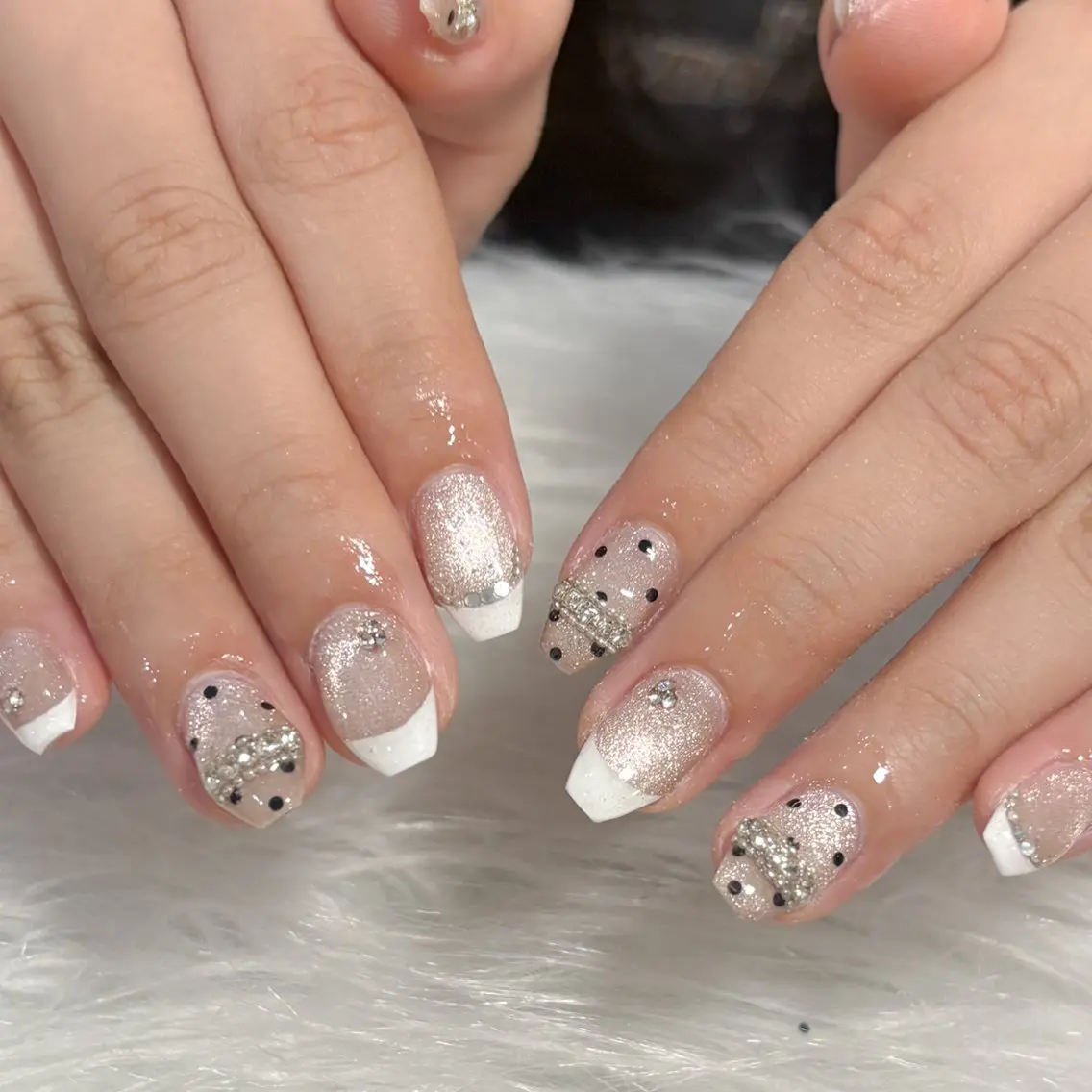 ネイル ハンドネイル LAVISH manaのネイルデザイン