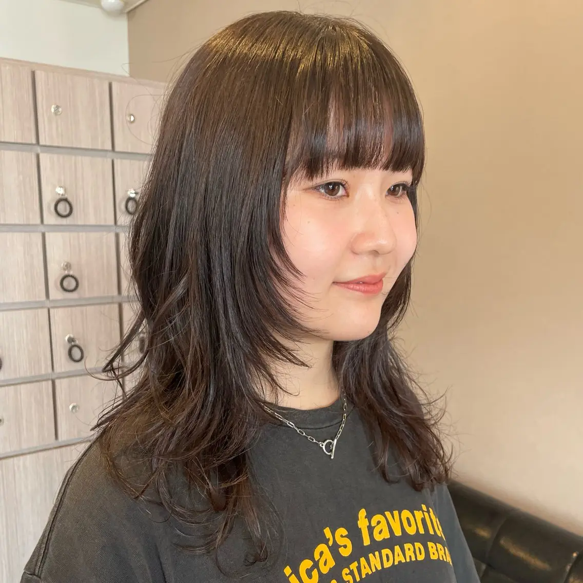 セミロング レイヤーカット カット ヘアカラー トリートメント mio 🍒レイヤーカットのヘアスタイル