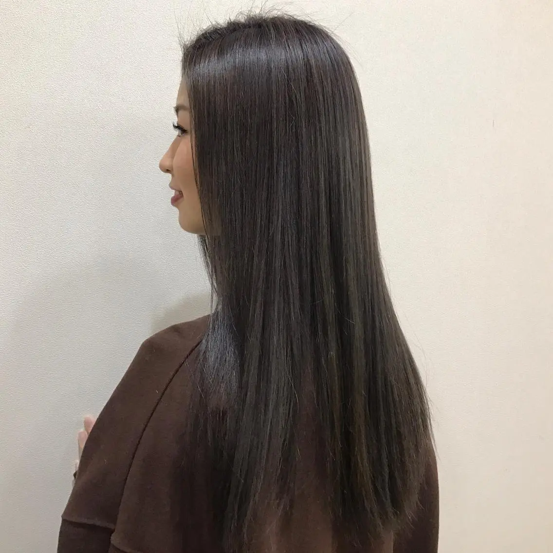 ロング カット ヘアカラー トリートメント A. Seoのヘアスタイル