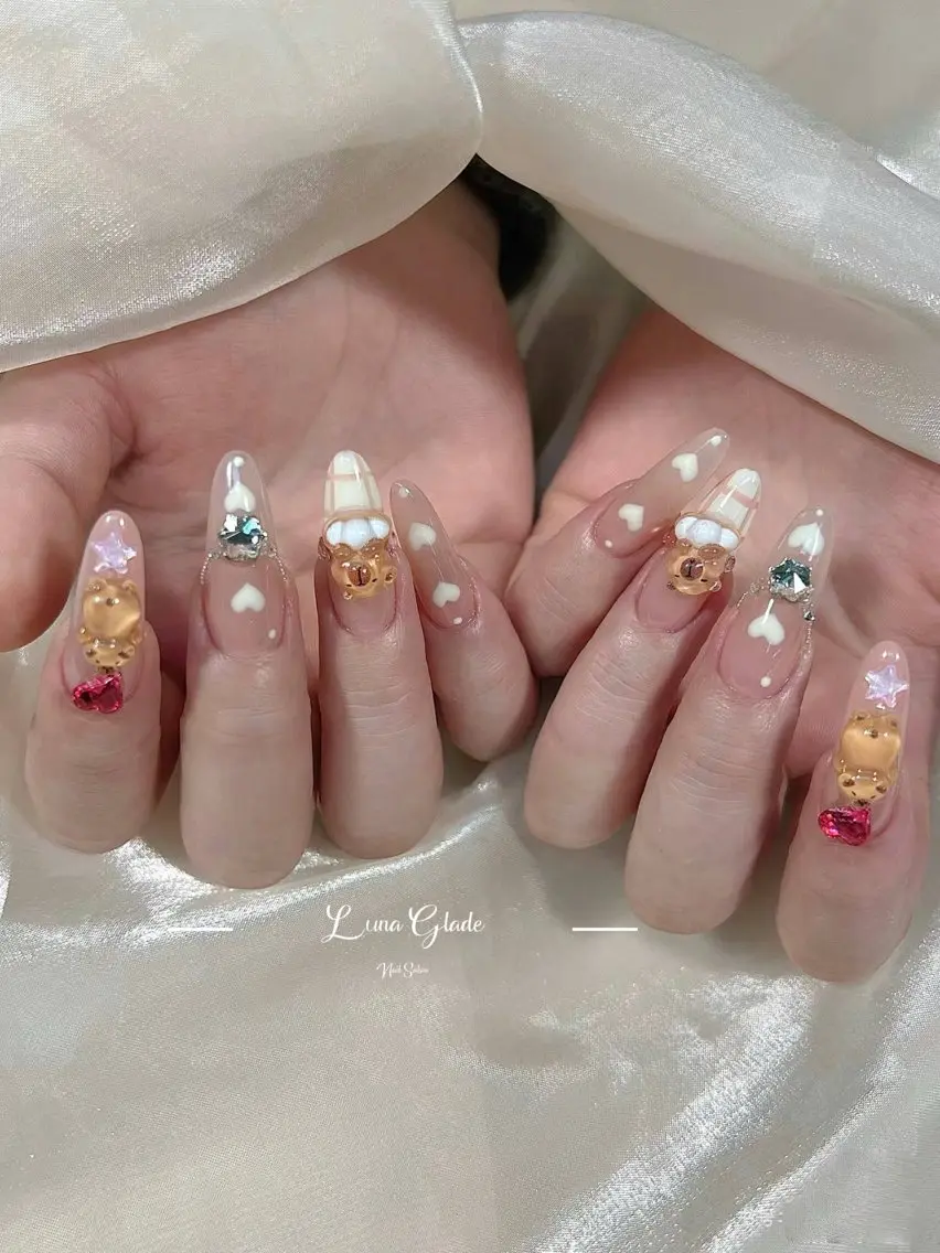 ネイル ハンドネイル Luna Gladeのネイルデザイン