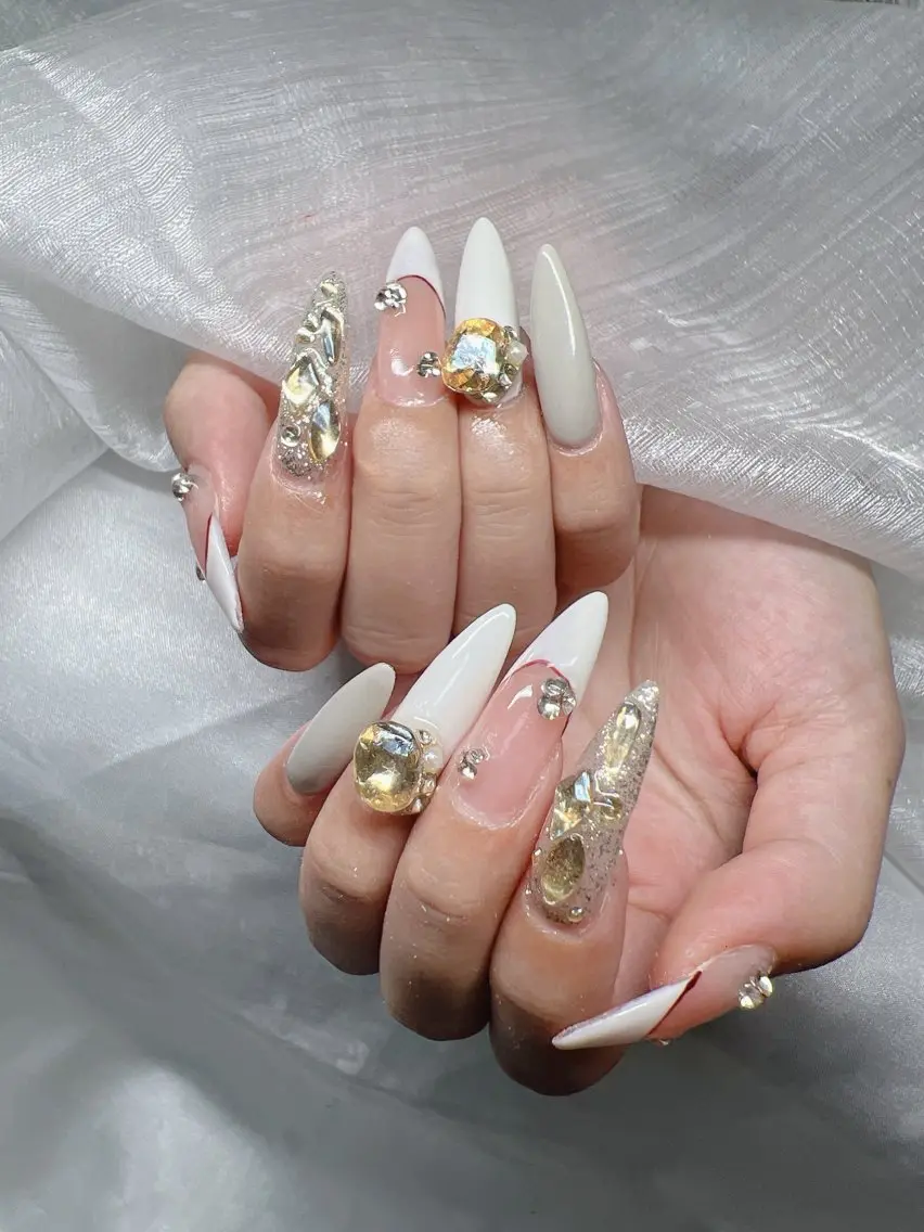 ネイル 長さ出し グラデーション 卒業式 キラキラネイル マグネットネイル ハンドネイル Lee Nailsのネイルデザイン