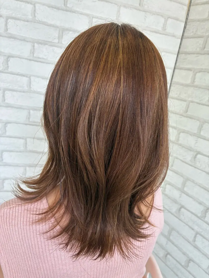 セミロング レイヤーカット 外ハネヘア 至福の時間を❤️ かめいまゆのヘアスタイル