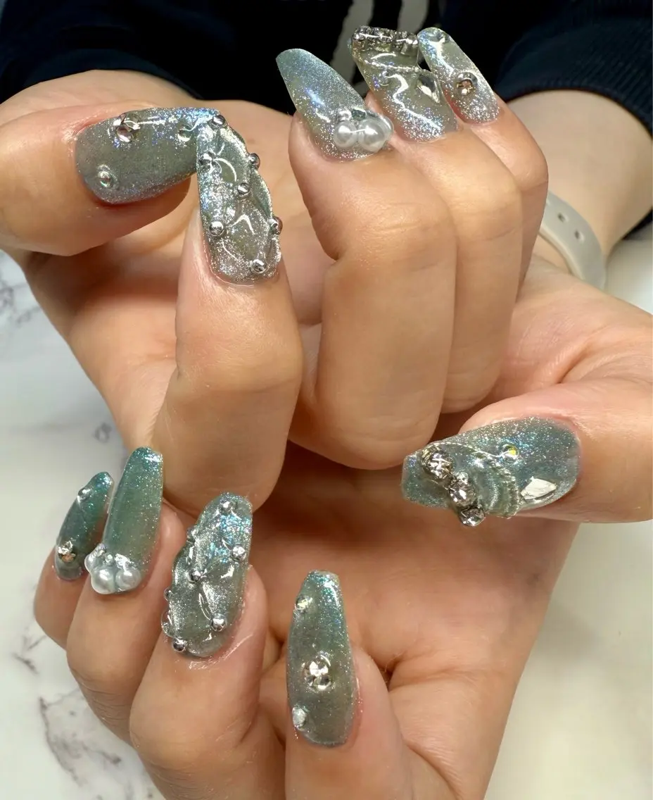 ネイル アートネイル チークネイル フレンチネイル キラキラネイル マグネットネイル Mai’s nailのネイルデザイン