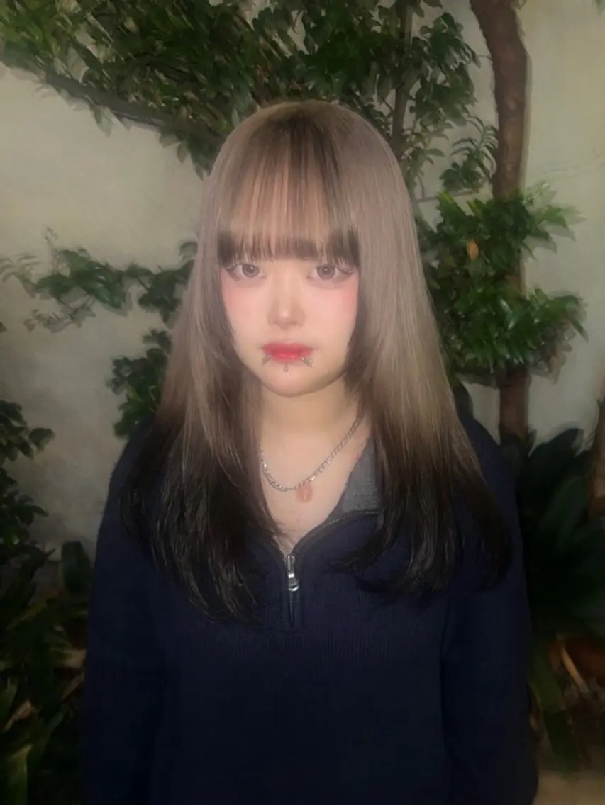 ロング ヘアカラー AIRA/ブリーチ ‪/透明感カラーのヘアスタイル