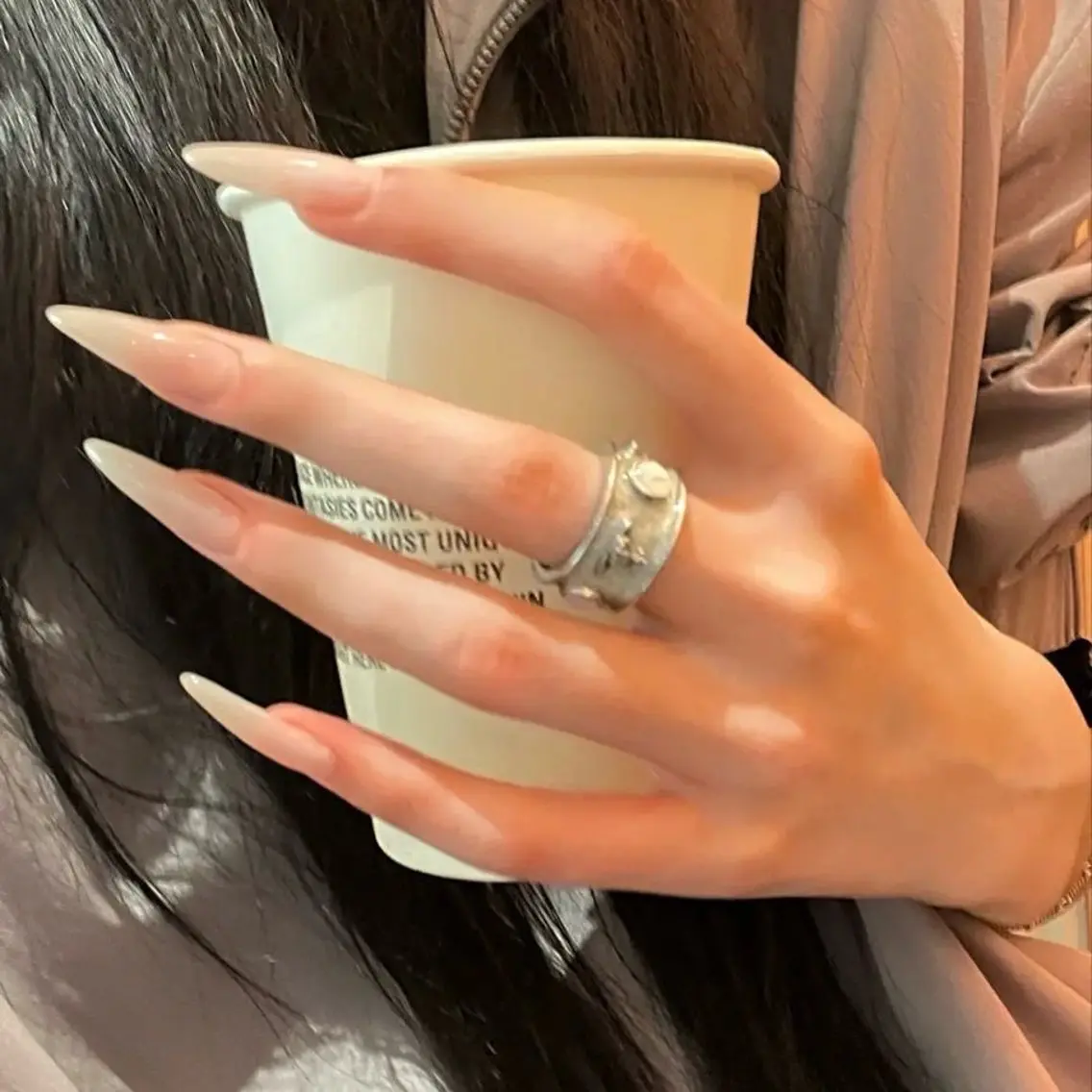 スーパーロング💅10本チップ長さだし+ワンカラー🩵の写真