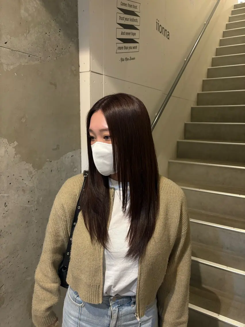ロング ヘアカラー 中田 桃夏のヘアスタイル