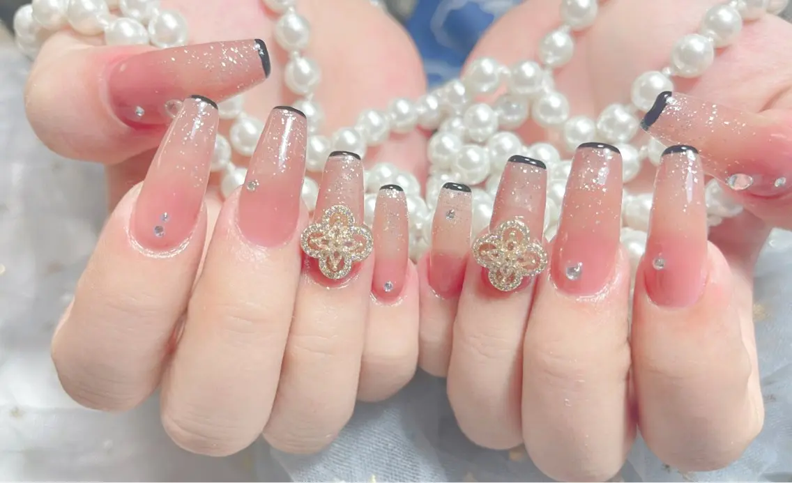 ネイル ハンドネイル 🎀ネイルサロン エクラYUI🎀のネイルデザイン