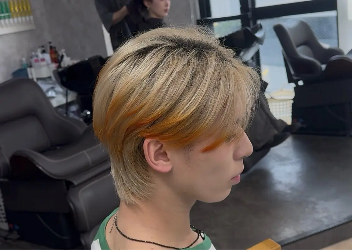 カラー メンズ 佐々木 哲太のヘアスタイル