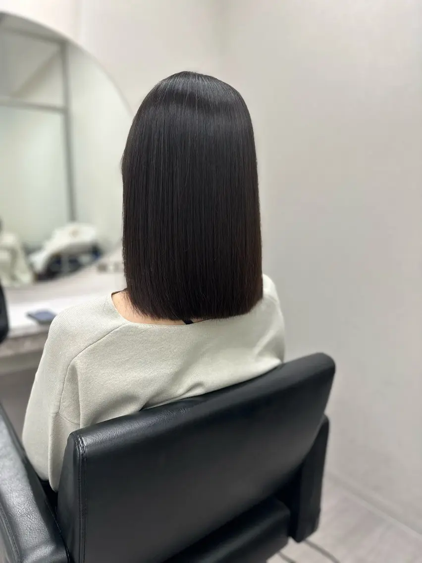 ミディアム カット 縮毛矯正 JYO 髪質改善専門家のヘアスタイル