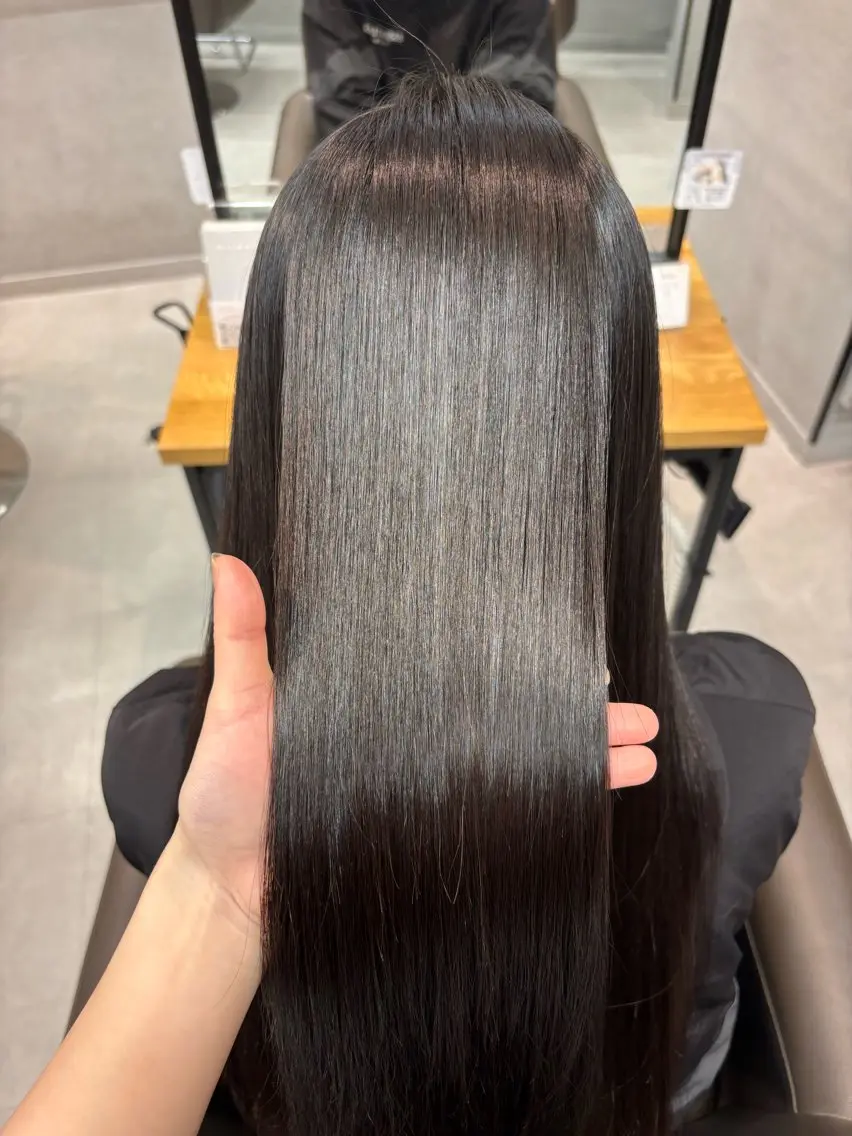 ロング 髪質改善 縮毛矯正 縮毛矯正 艶カラー✨️縮毛矯正 ×耳ツボ💠mamiのヘアスタイル