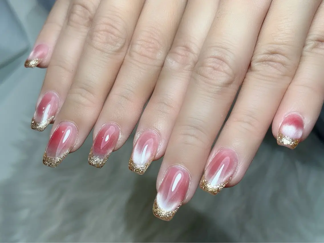 ネイル チークネイル フレンチネイル ラメ(グリッター) マグネットネイル マグネットフレンチ WHITE NAIL 大島のネイルデザイン
