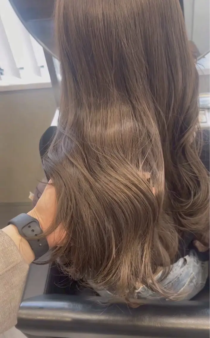 ロング カラー ヘアカラー トリートメント three_ ナオキのヘアスタイル