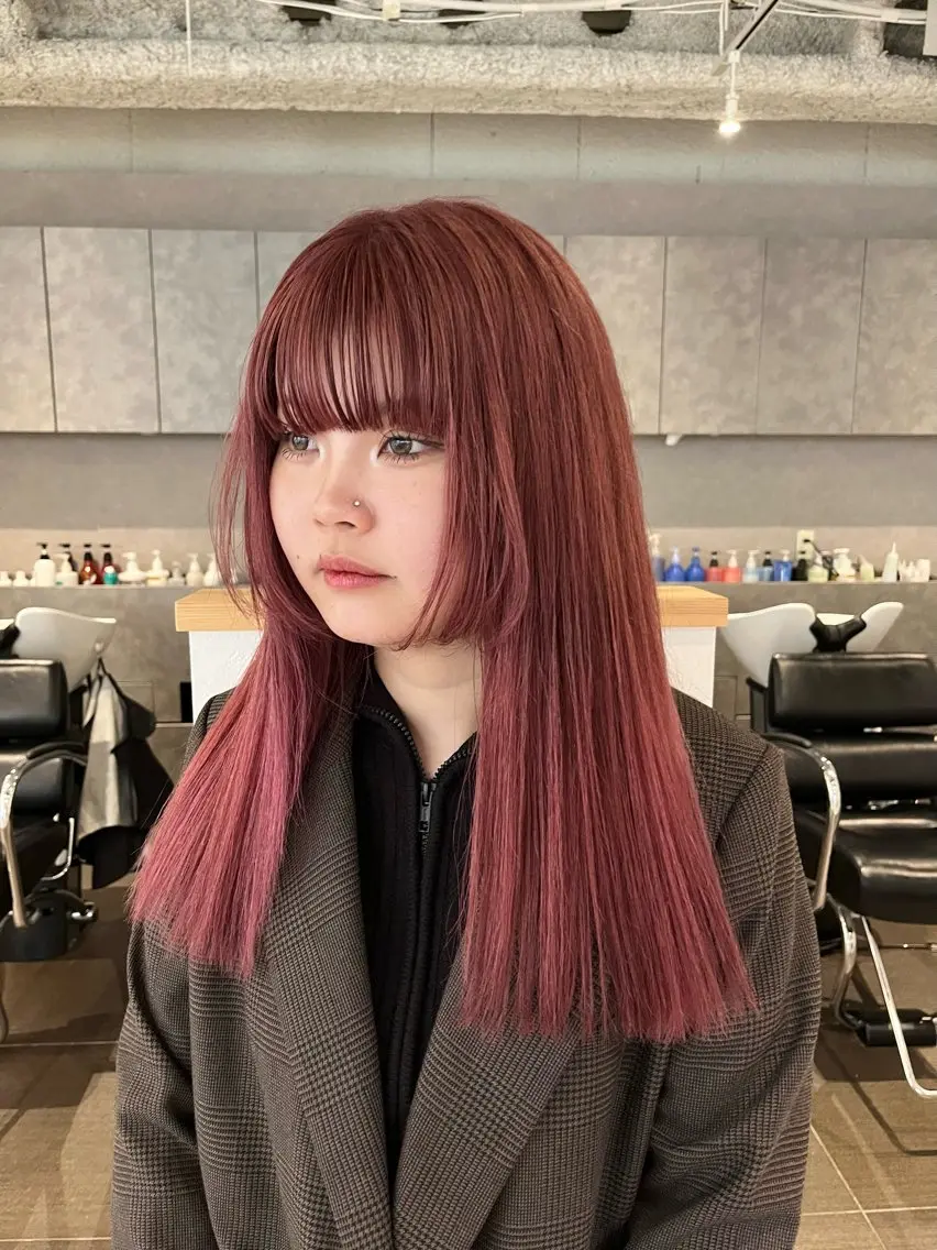 ケアブリーチ使用ダブルカラー＋カットの写真
