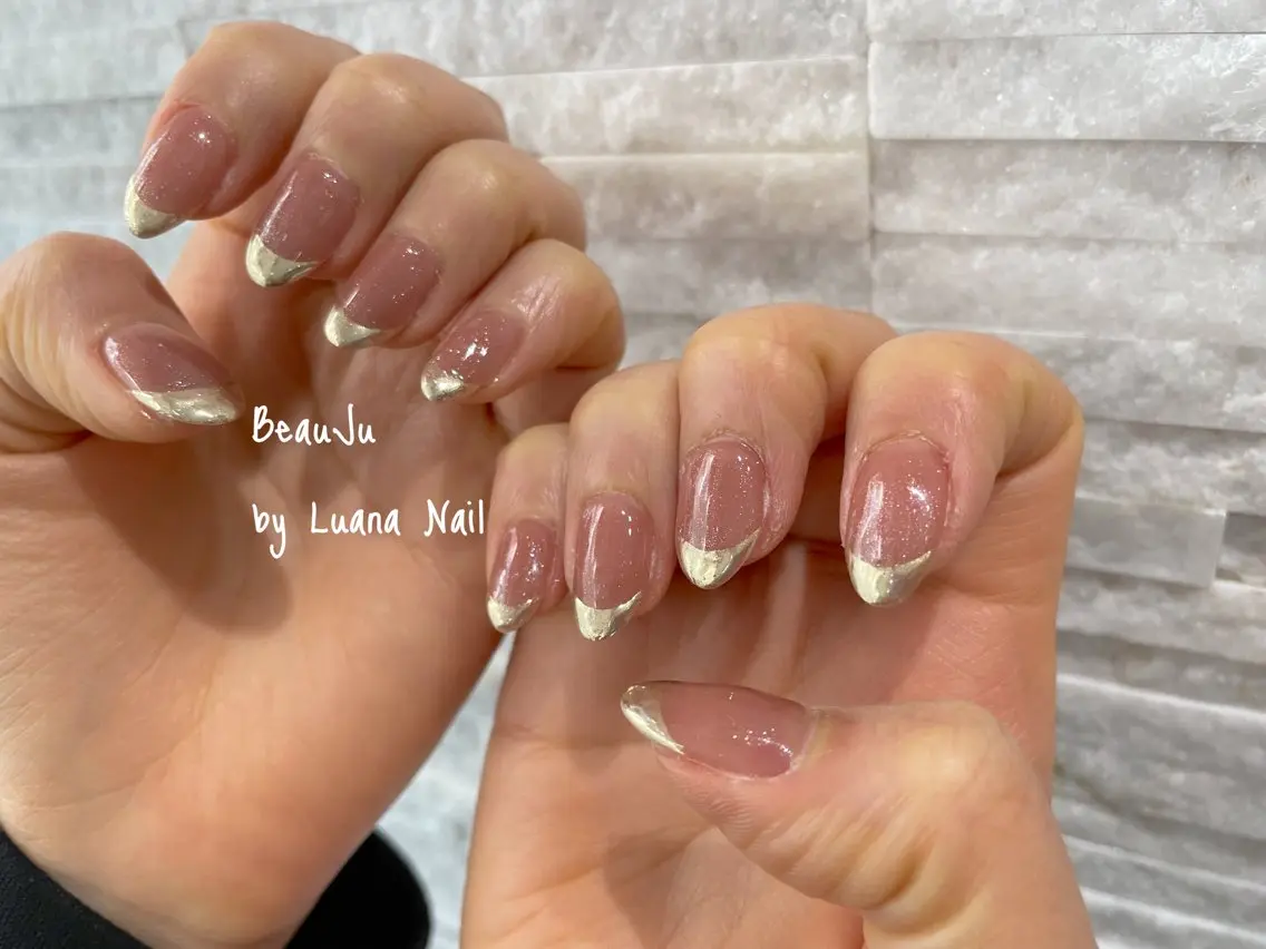 ネイル ミラーネイル ハンドネイル BeauJu by Luana Nailのネイルデザイン