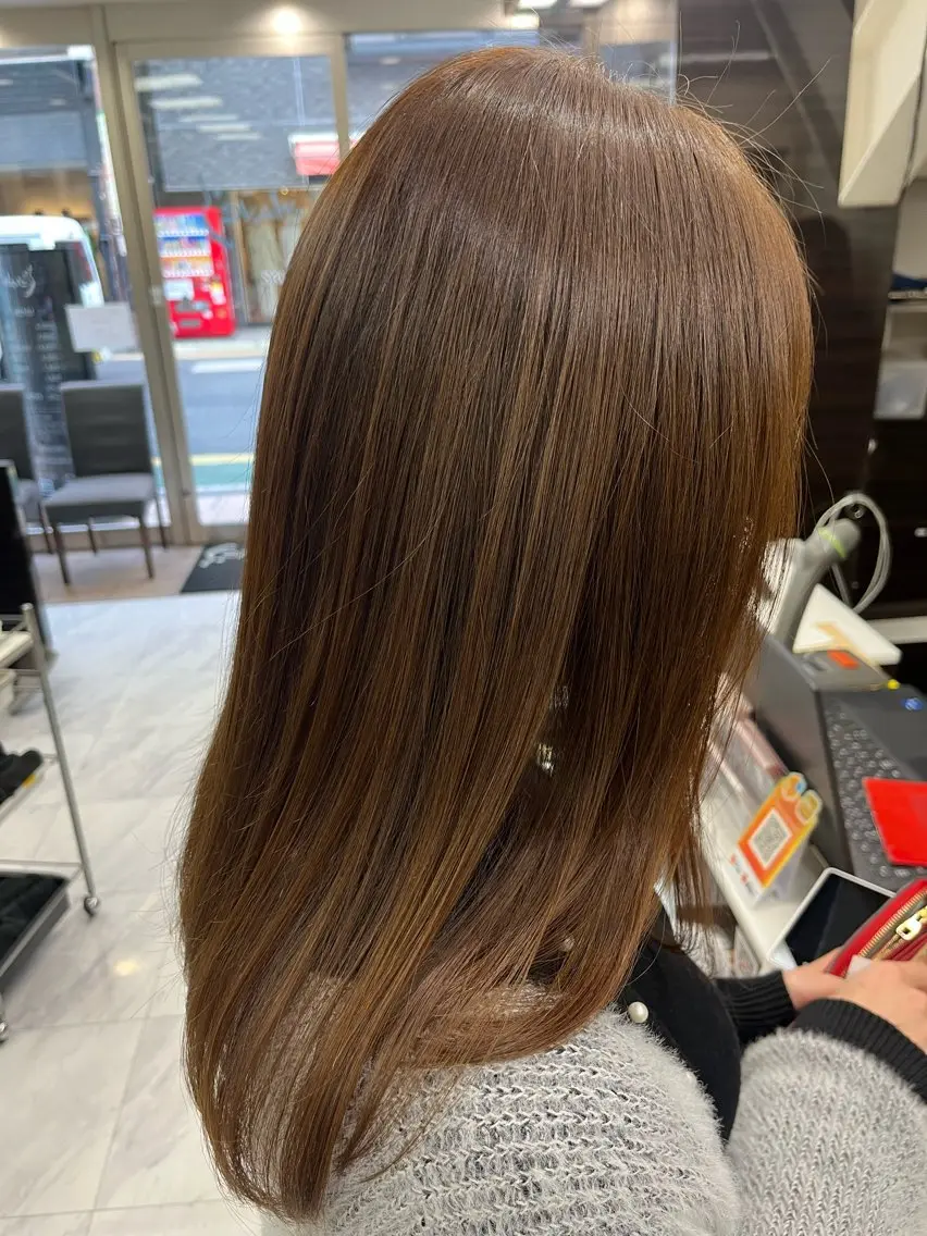 セミロング カット トリートメント ☘️上村 ☘️髪質 改善/透明感カラーのヘアスタイル