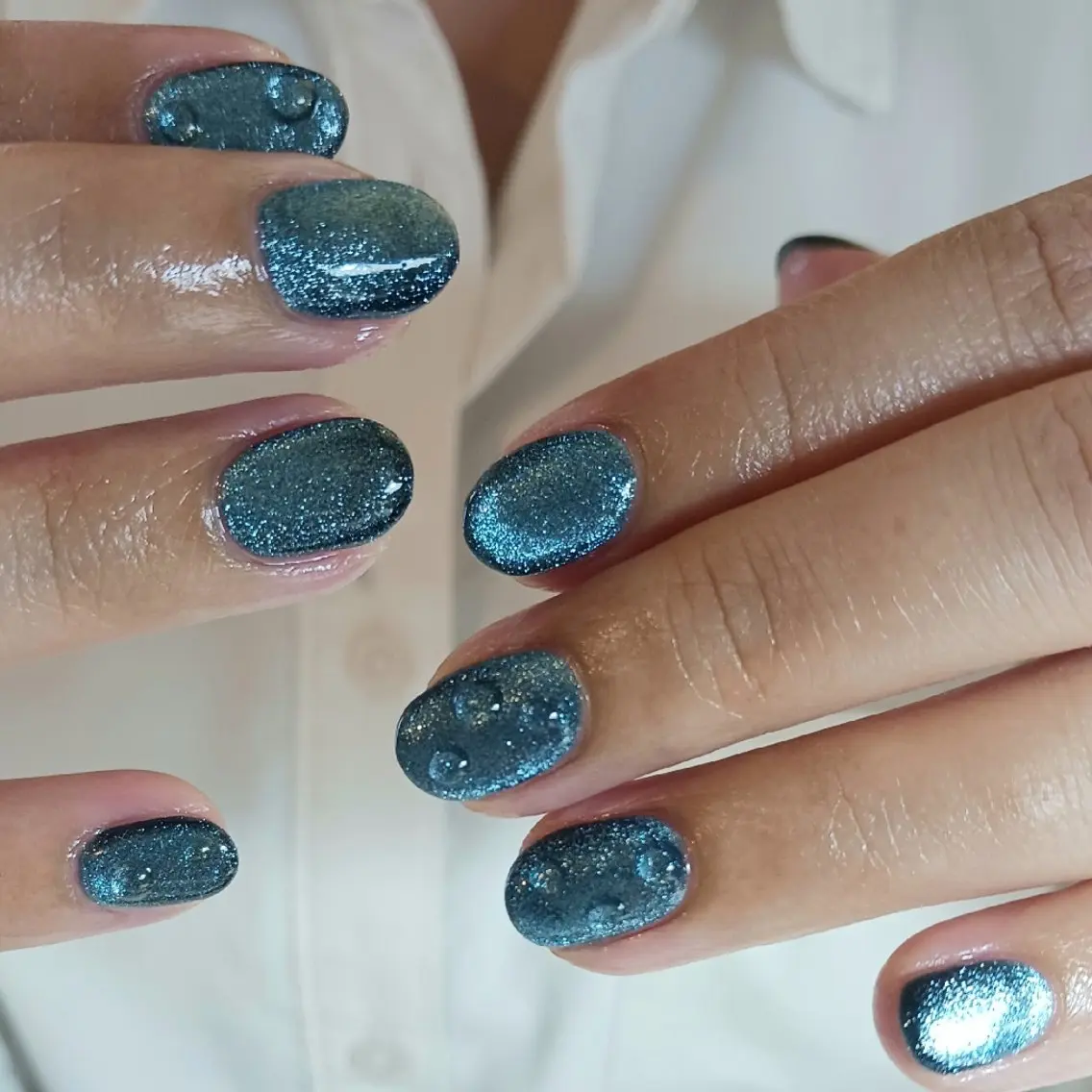 ネイル ブルー キラキラネイル マグネットネイル 持ち込み ワンカラーネイル ハンドネイル owlnail /持込みデザイン専門のネイルデザイン
