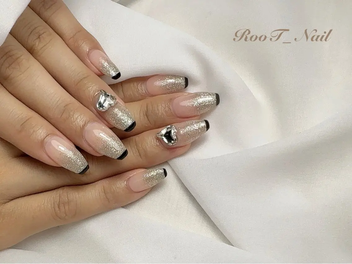 ネイル フラッシュネイル フレンチネイル マグネットネイル ハンドネイル RooT Nailのネイルデザイン