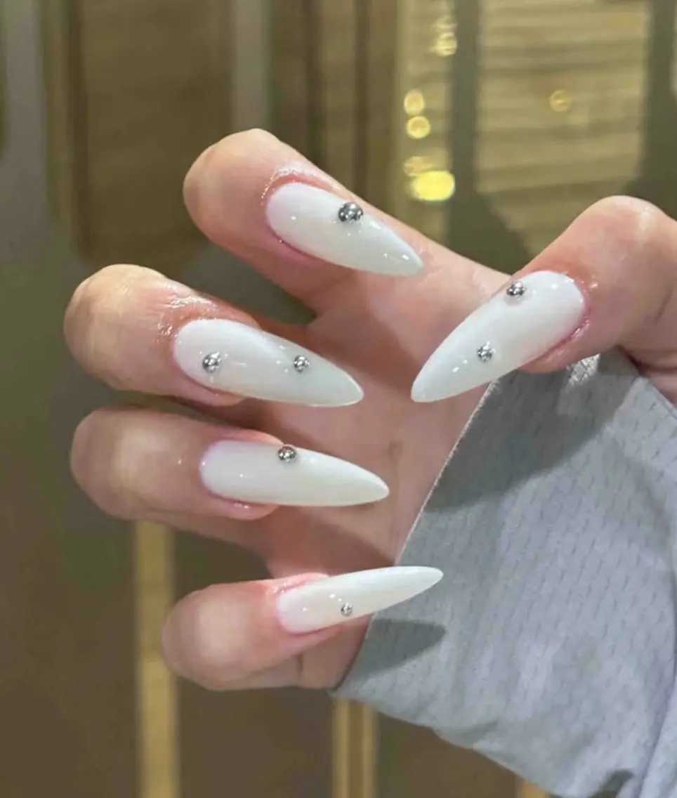 ネイル フラワーネイル フレンチネイル ジェルネイル ガラスフレンチ ハート ハンドネイル BabyYouMi nailのネイルデザイン