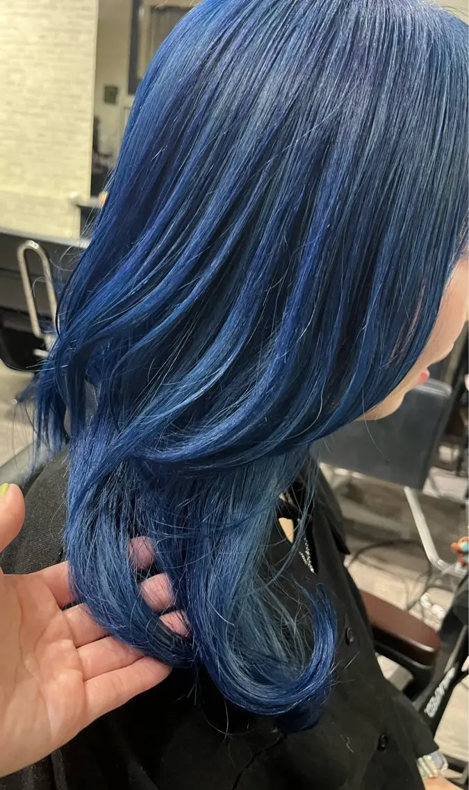 ミディアム Lilly 中谷友里のヘアスタイル