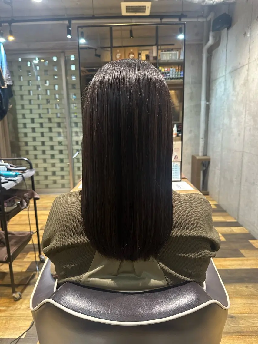 セミロング カラー ヘアカラー flannel 優介のヘアスタイル