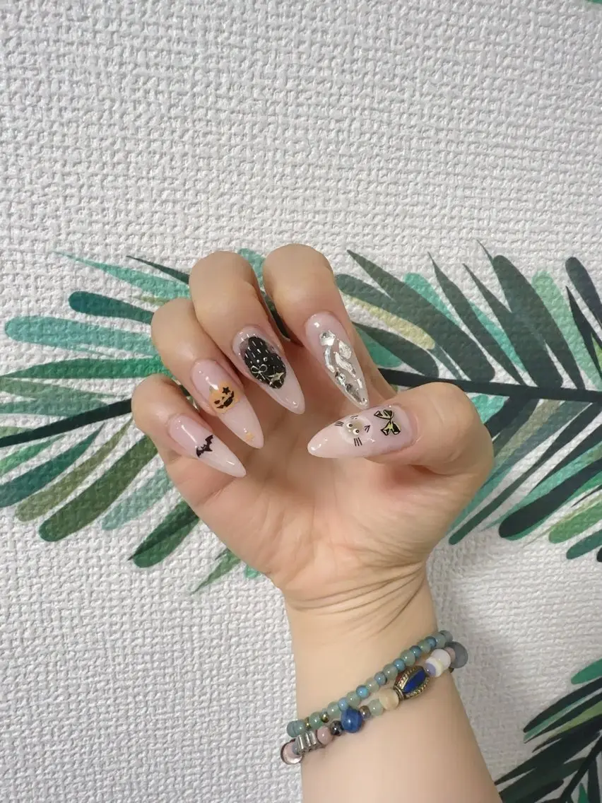 ネイル ハロウィン ハンドネイル セレーヌ 🩵Natsumiのネイルデザイン
