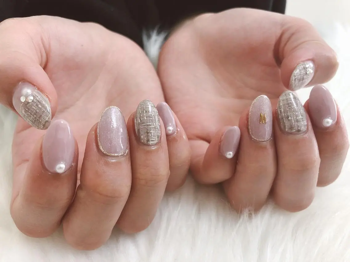 ネイル ツイードネイル mogunail &blowのネイルデザイン