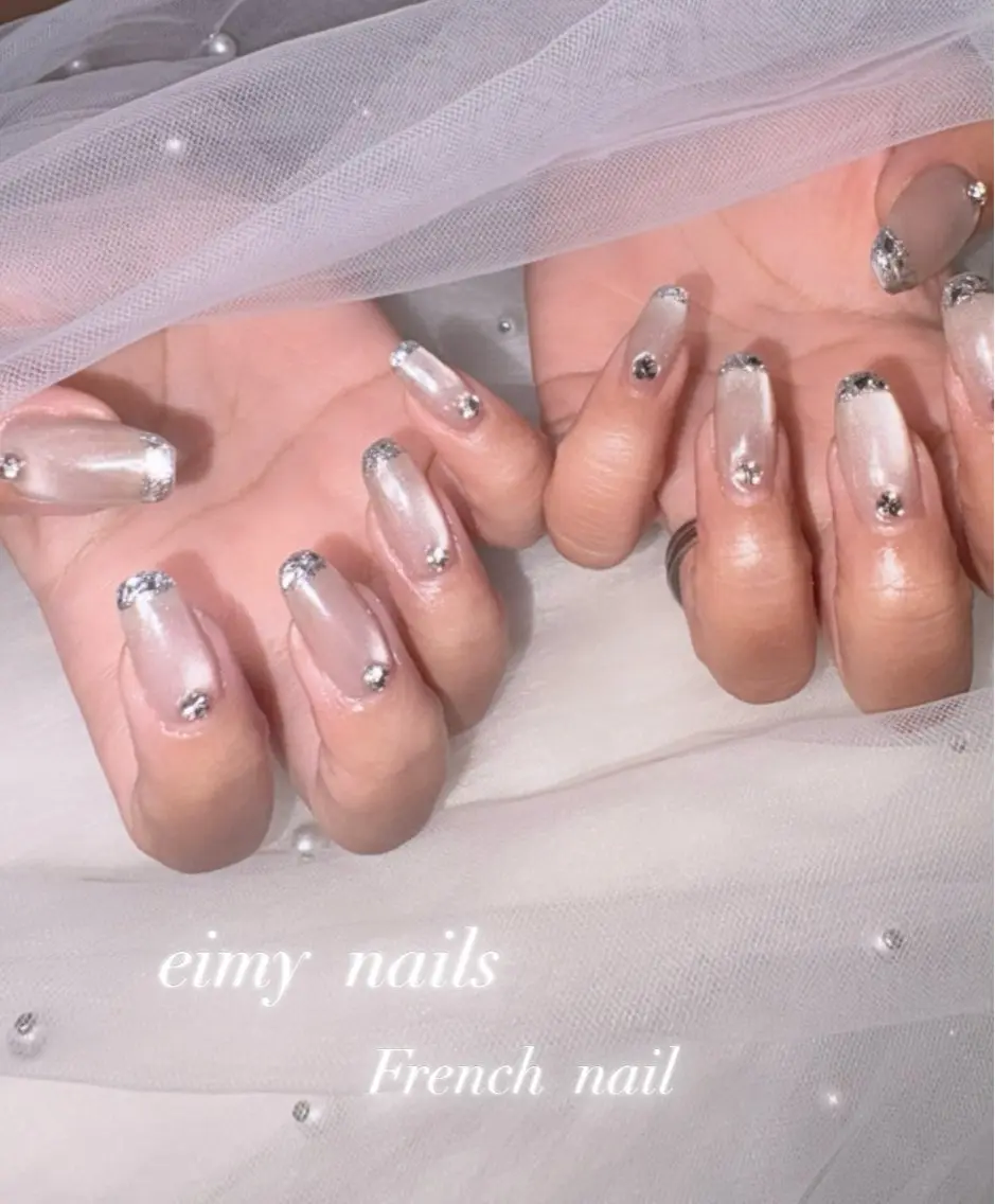 ネイル フレンチネイル ガラスフレンチ マグネットネイル 持ち込み ストーンネイル ハンドネイル eimy nails♡のネイルデザイン