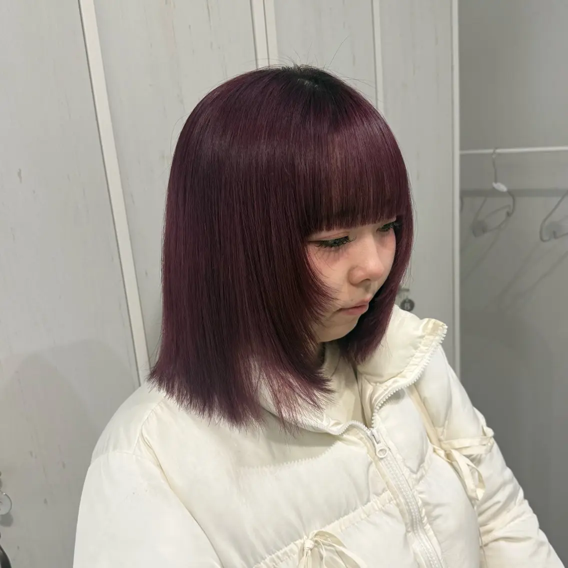 ミディアム カラー ボブレイヤー ブリーチ カシス 透明感カラー デザインカラー ヘアカラー トリートメント sayuri /大阪・心斎橋美容師のヘアスタイル