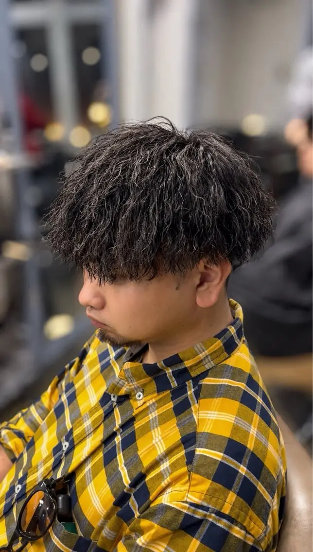 パーマ メンズ メンズメッシュ メンズパーマ カット パーマ 大阪梅田/ツイスパ/ スペインカール/心音のヘアスタイル