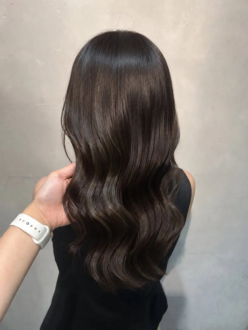 ロング カラー ブラウンカラー 透明感カラー ダークブラウン カット ヘアカラー トリートメント 渋谷/トレンドヘア 🦋🤍ふうかのヘアスタイル