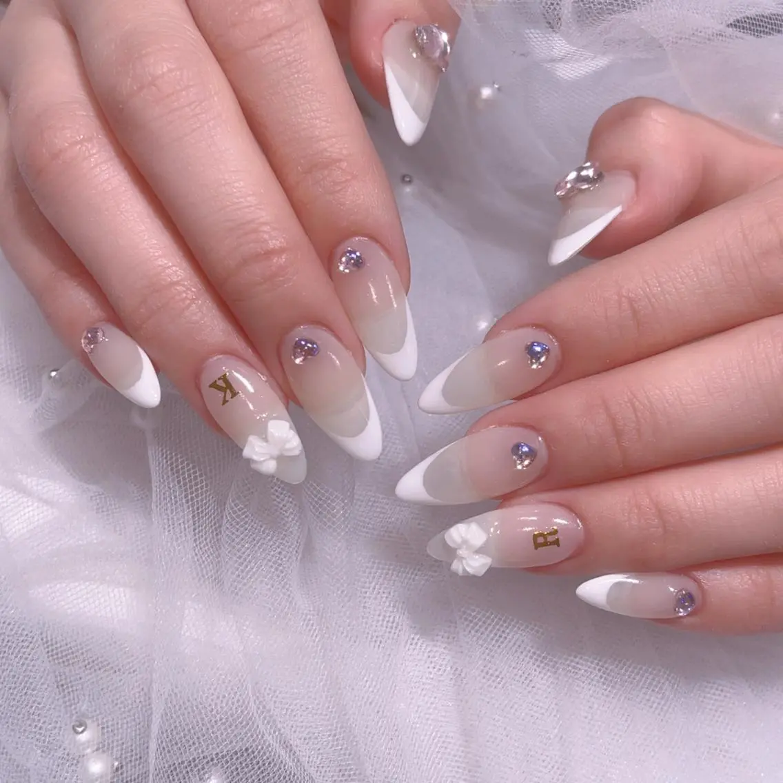 ネイル ハンドネイル Queens ciciのネイルデザイン