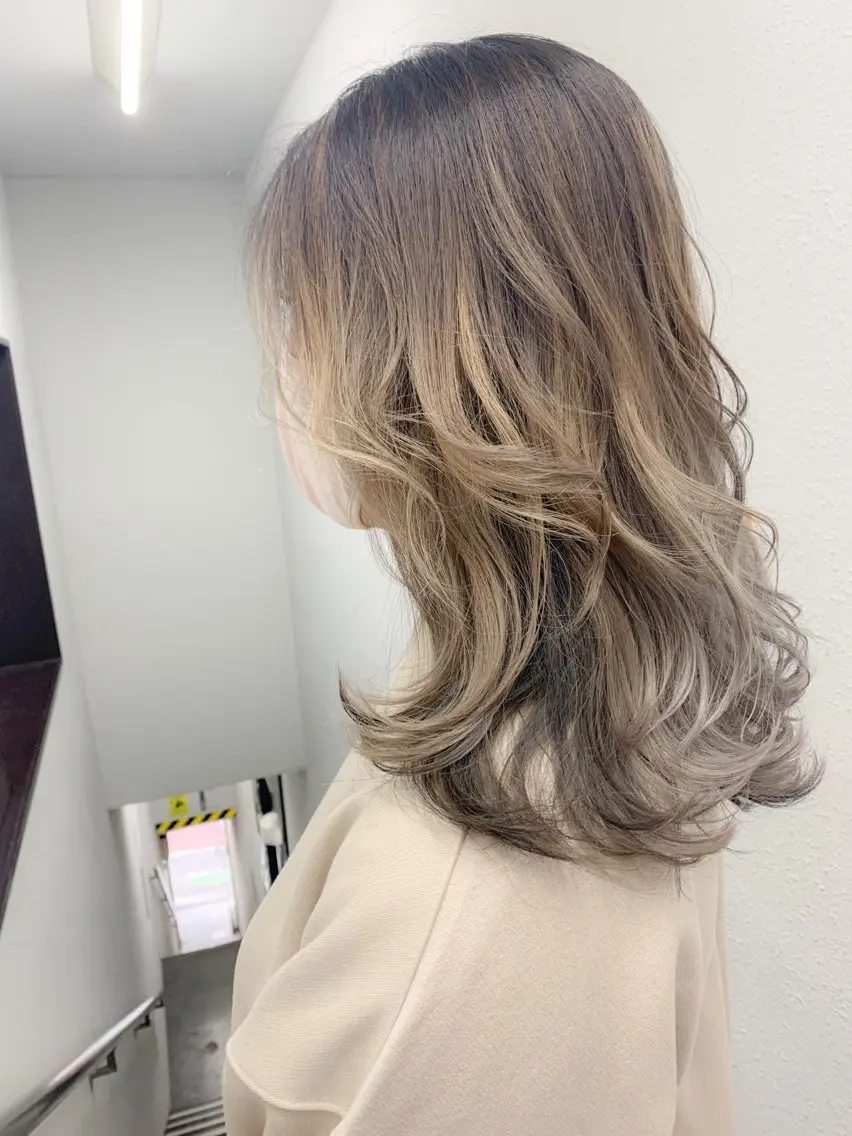 セミロング カット ヘアカラー トリートメント ヘアセット うる艶/レイヤー 🪞池袋LAND🪞のヘアスタイル