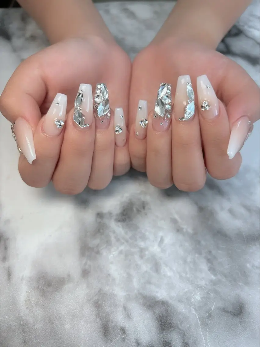 ネイル ハンドネイル Kayo 💅のネイルデザイン