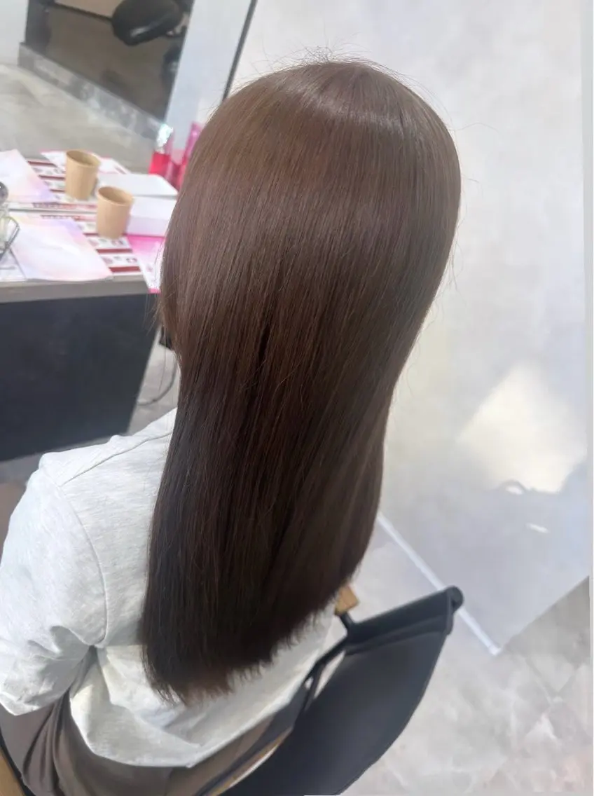 ロング 𝑴𝒐𝒓𝒊 /髪質改善/艶髪🖤のヘアスタイル