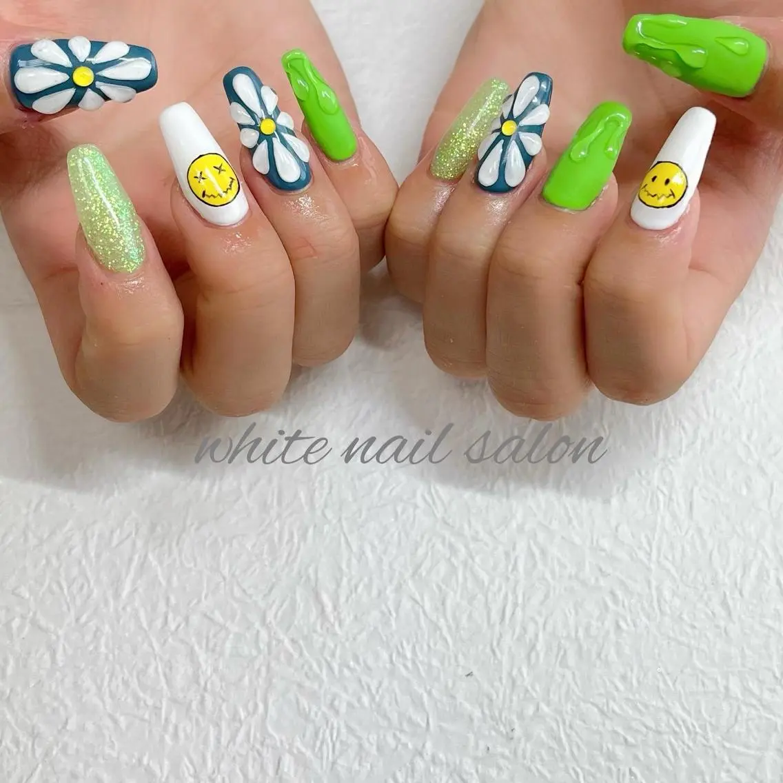 ネイル フットネイル ジェルネイル ハードジェル ラメ(グリッター) 持ち込み ハンドネイル white nail salonのネイルデザイン