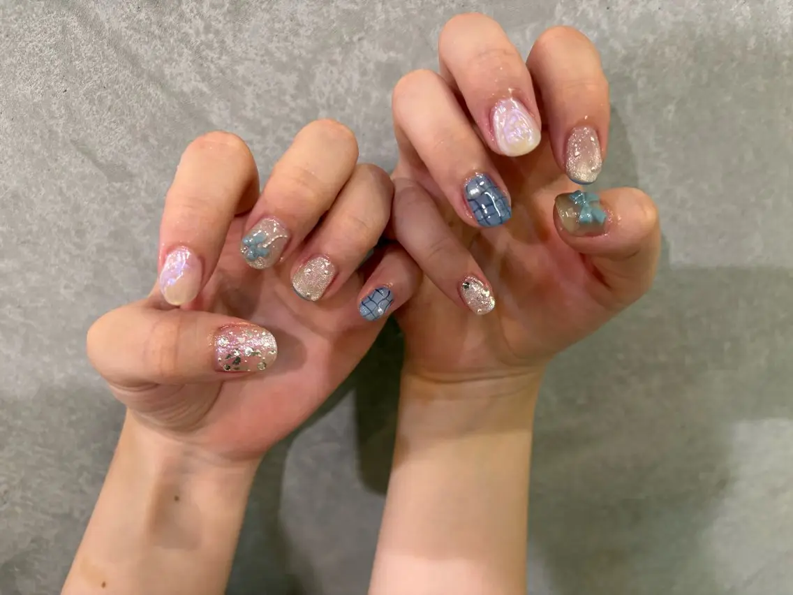 ネイル アートネイル ブルー 長さ出し 韓国ネイル ラメ(グリッター) vante_aimi .パラジェル取扱店のネイルデザイン