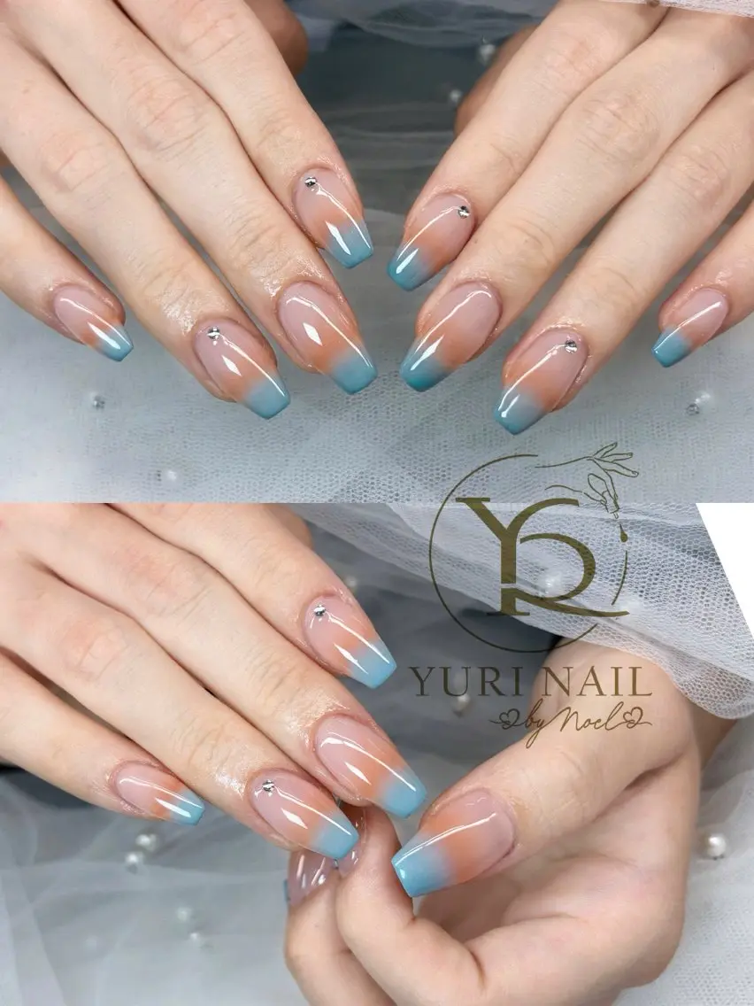 ネイル チークネイル フットネイル グラデーション 韓国ネイル 持ち込み ハンドネイル フットネイル ハンドケア YURI Nail NARITAのネイルデザイン