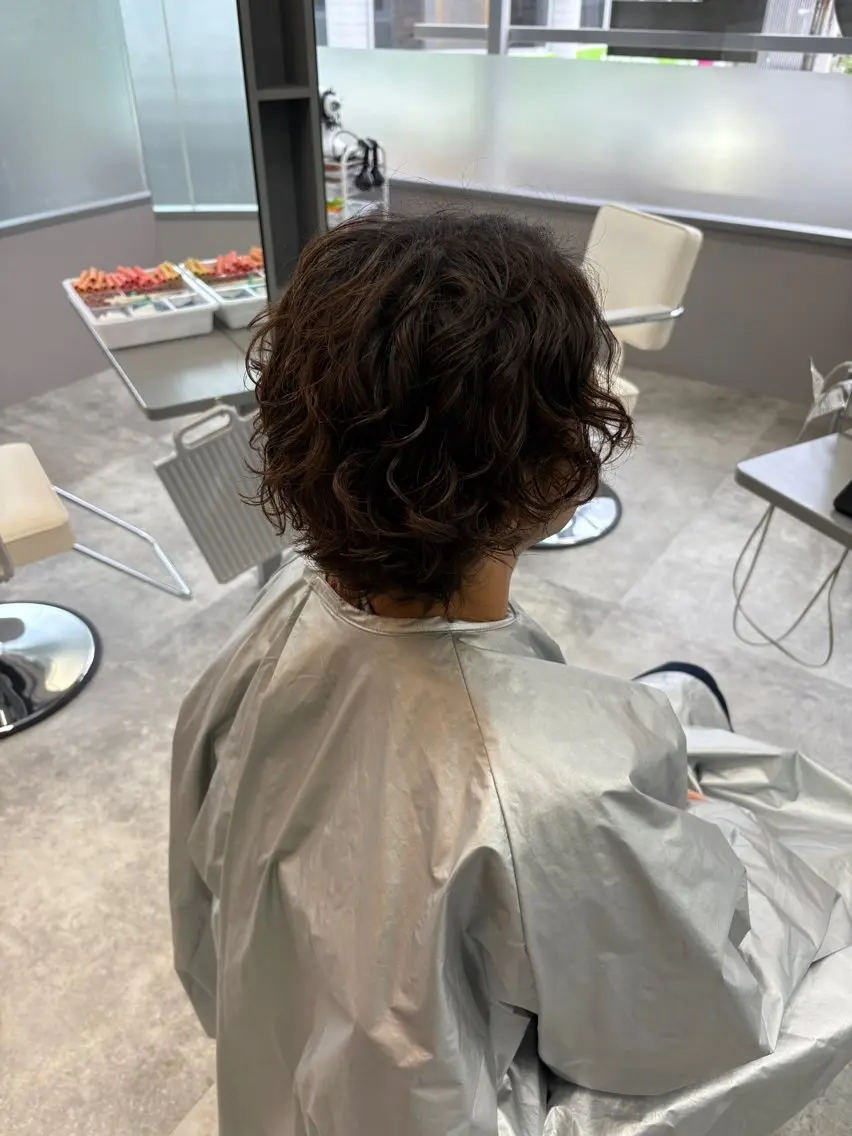 パーマ メンズ メンズパーマ スパイラルパーマ 比嘉 翔太のヘアスタイル