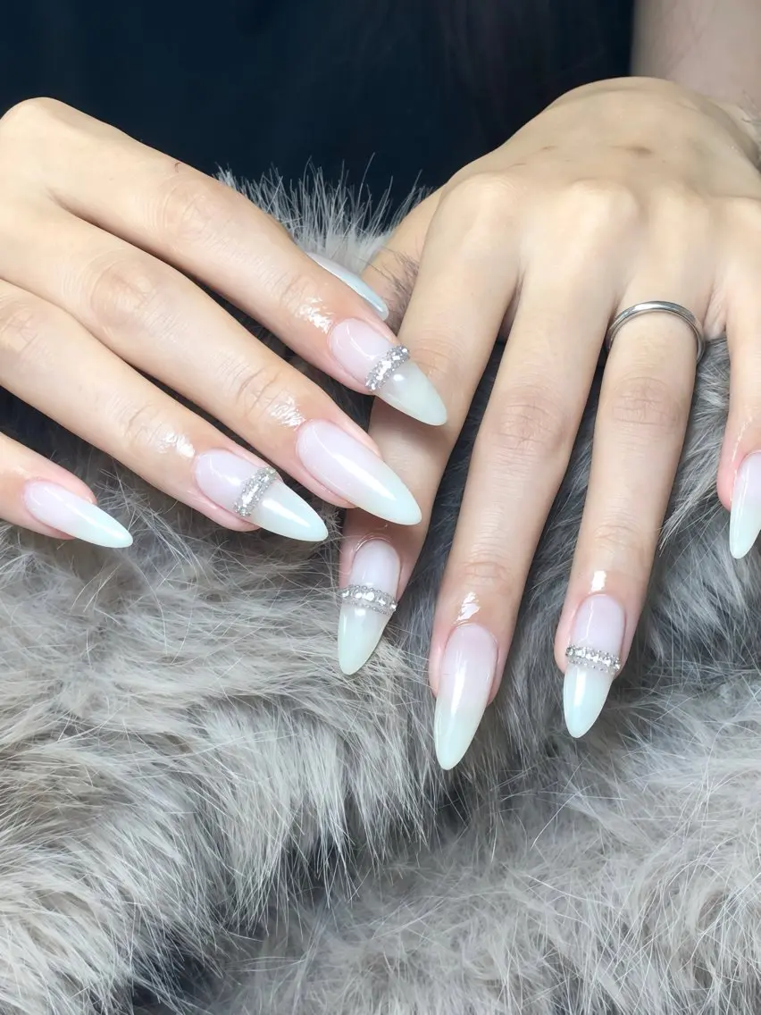 ネイル ハンドネイル Glow Minamiのネイルデザイン