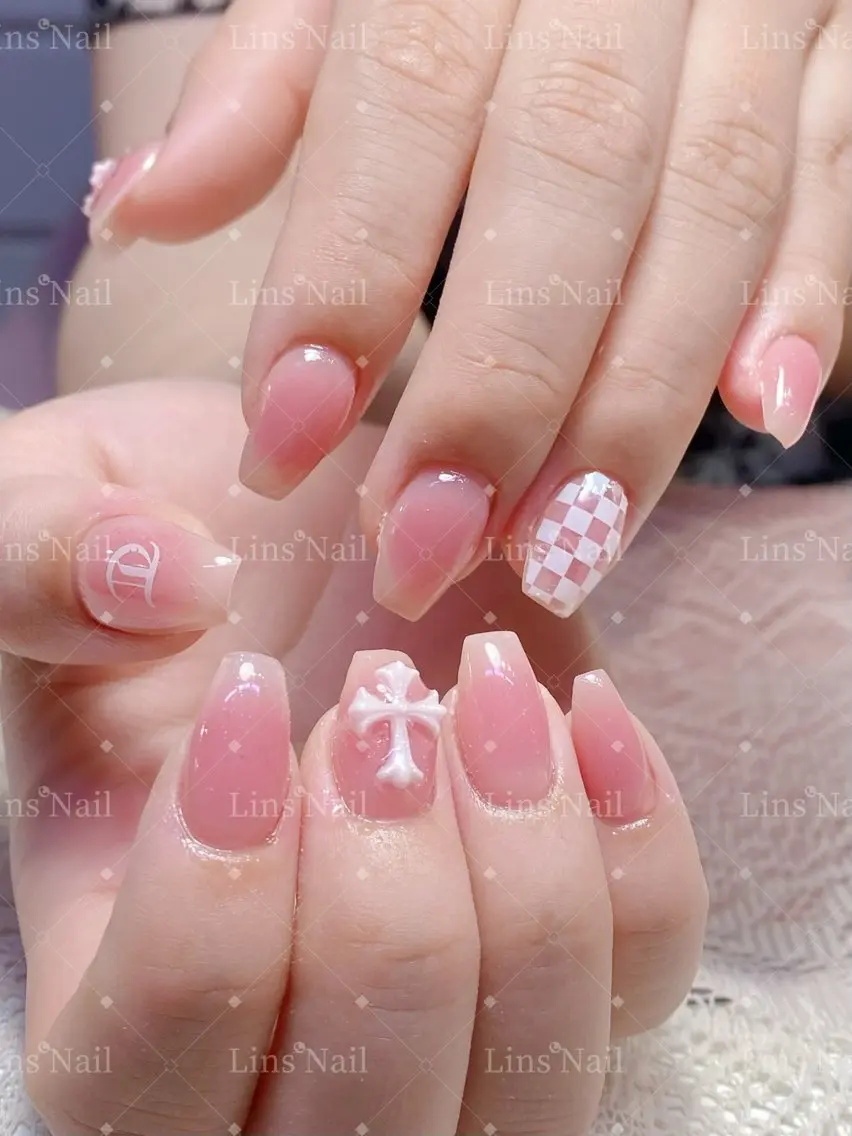 ネイル ハンドネイル Lins Nailのネイルデザイン