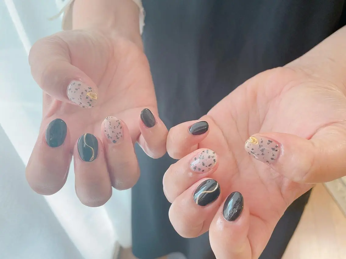ネイル オーロラネイル フラワーネイル フットネイル フレンチネイル ジェルネイル ハンドネイル mogunail &blowのネイルデザイン