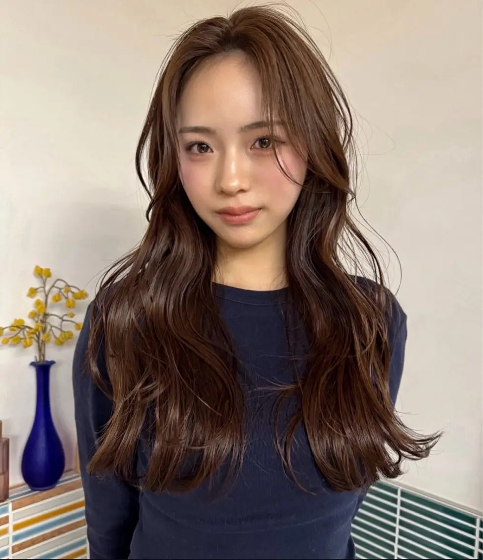 ロング ヘアカラー 石田 愛華のヘアスタイル