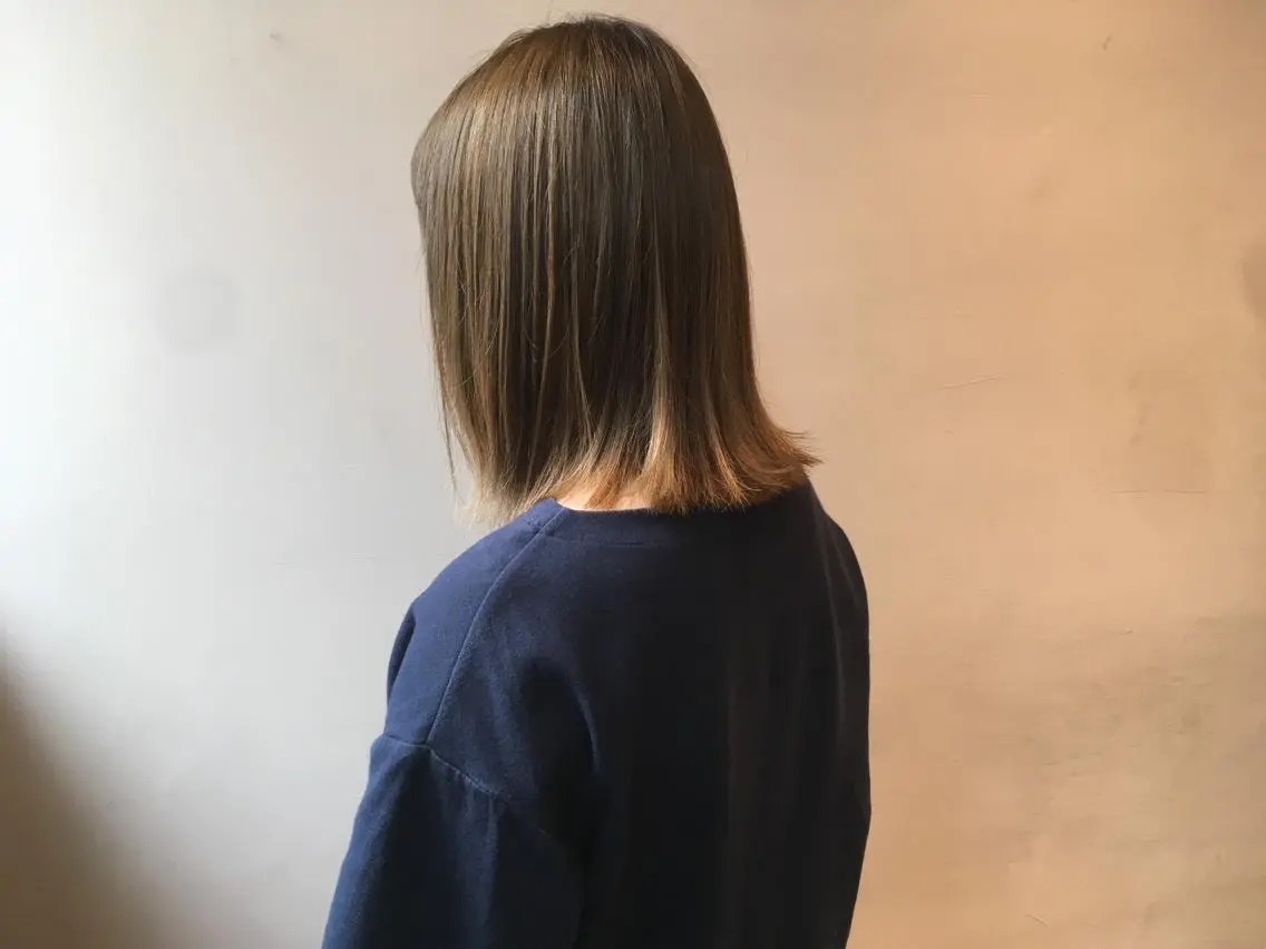 ミディアム カラー アディクシーカラー ブリーチ グレージュ ツヤ美髪💐 髪質改善/高山愛来のヘアスタイル