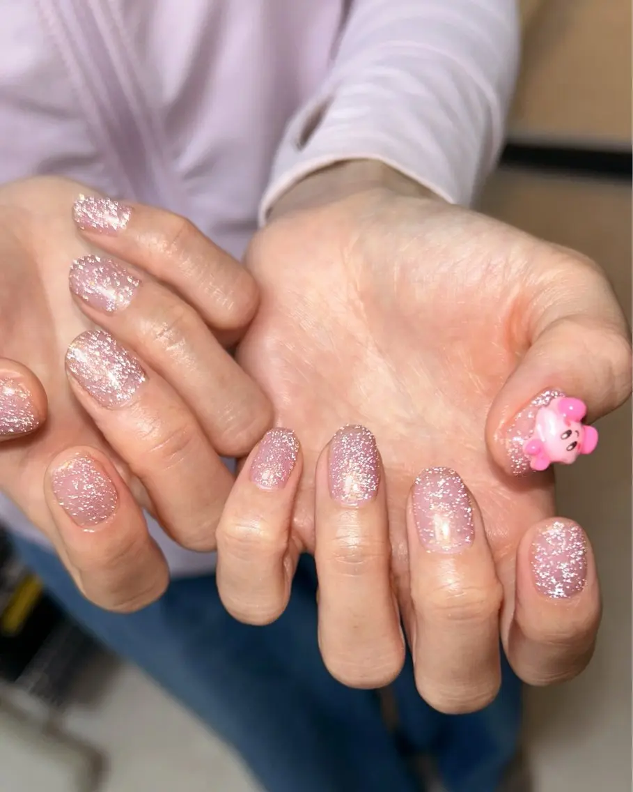 ネイル フラッシュネイル キラキラネイル ハンドネイル ten nail salon　かえでのネイルデザイン