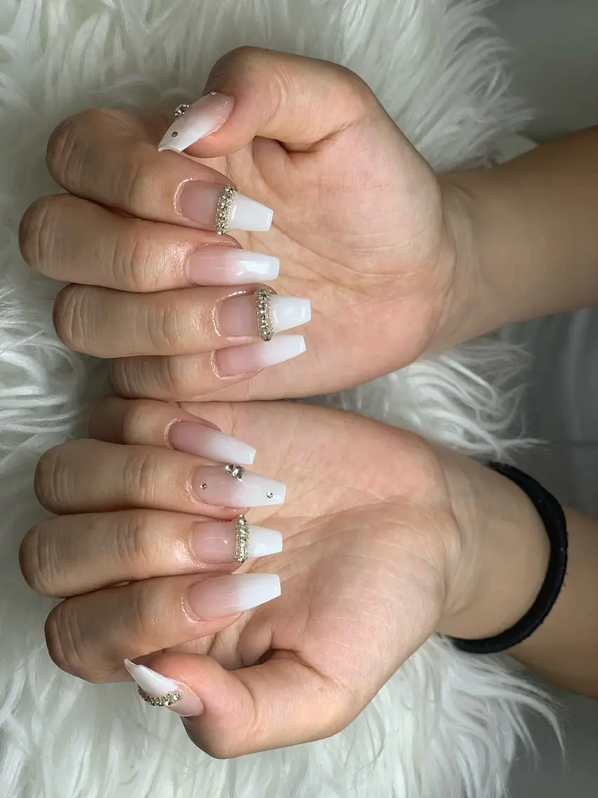 ネイル ハンドネイル Anh ゴテゴテネイルのネイルデザイン